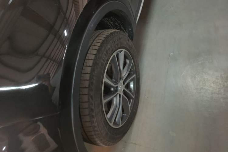 Used Geely Auto Emgrand X7 Sport 2018 1.8TD Automatic Two-Wheel Drive Smart Connect 4G Internet Edition Exterior 4