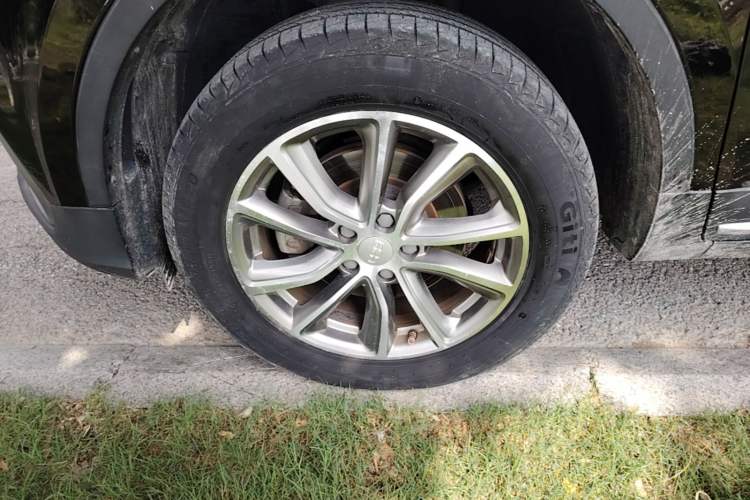 Used Geely Auto Emgrand X7 Sport 2018 1.8TD Automatic Two-Wheel Drive Smart Connect 4G Internet Edition Exterior 4