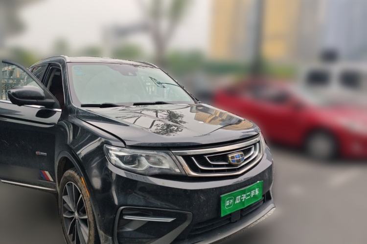 Used Geely Auto Emgrand X7 Sport 2018 1.8TD Automatic Two-Wheel Drive ZhiZun Model with 4G Connectivity Front Right 45 Deg