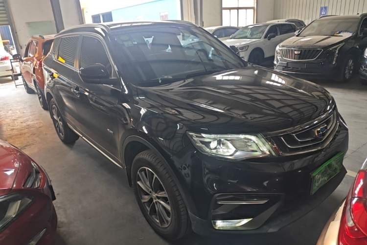 Used Geely Auto Emgrand X7 Sport 2018 1.8TD Automatic Two-Wheel Drive Smart Connect 4G Internet Edition Front Right 45 Deg