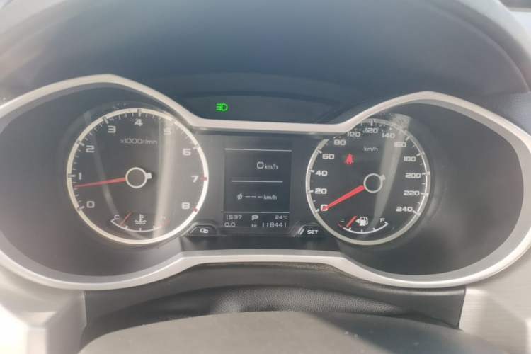 Used Geely Auto Emgrand X7 Sport 2018 1.8TD Automatic Two-Wheel Drive Zhiya Model Instrument Cluster