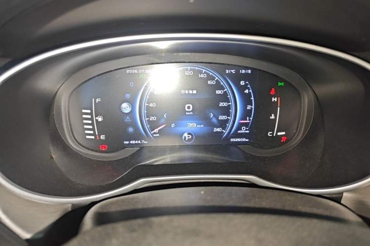 Used Geely Auto Emgrand X7 Sport 2018 1.8TD Automatic Two-Wheel Drive Smart Connect 4G Internet Edition Instrument Cluster
