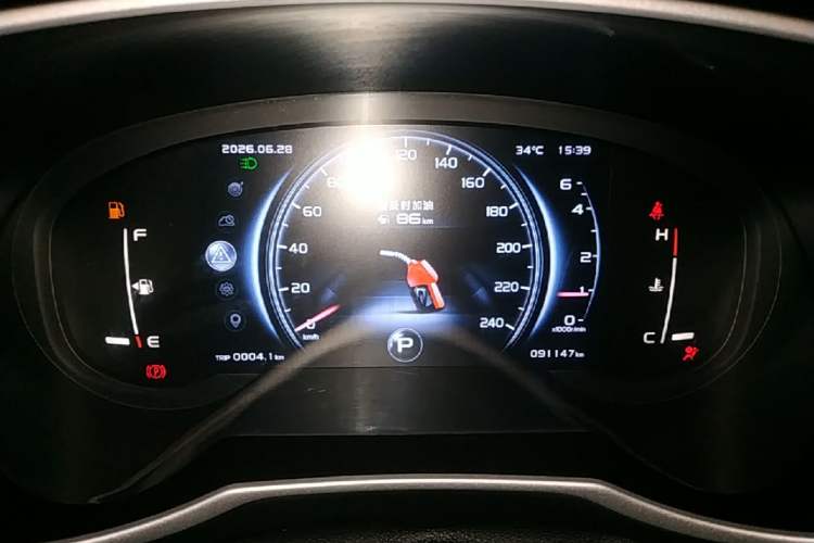 Used Geely Auto Emgrand X7 Sport 2018 1.8TD Automatic Two-Wheel Drive Smart Connect 4G Internet Edition Instrument Cluster