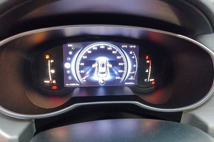 Used Geely Auto Emgrand X7 Sport 2018 1.8TD Automatic Two-Wheel Drive Smart Connect 4G Internet Edition Instrument Cluster