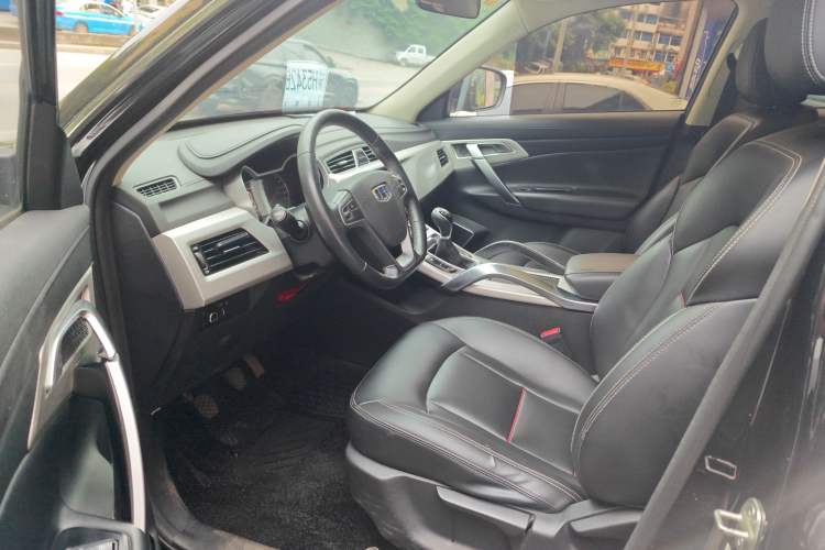 Used Geely Auto Emgrand X7 Sport 2018 2.0L Manual Two-Wheel Drive Zhiya Version Interior 1