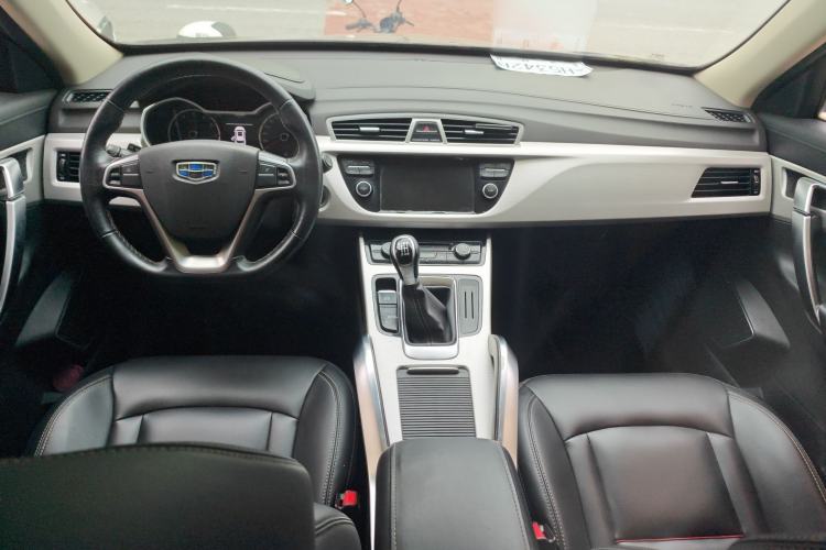 Used Geely Auto Emgrand X7 Sport 2018 2.0L Manual Two-Wheel Drive Zhiya Version Interior 3