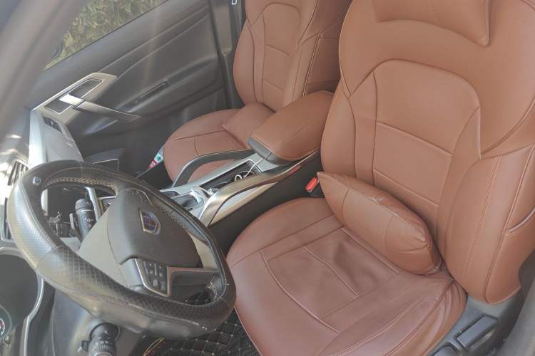 Used Geely Auto Emgrand X7 Sport 2018 1.8TD Automatic Two-Wheel Drive Zhiya Model Left Front Seat