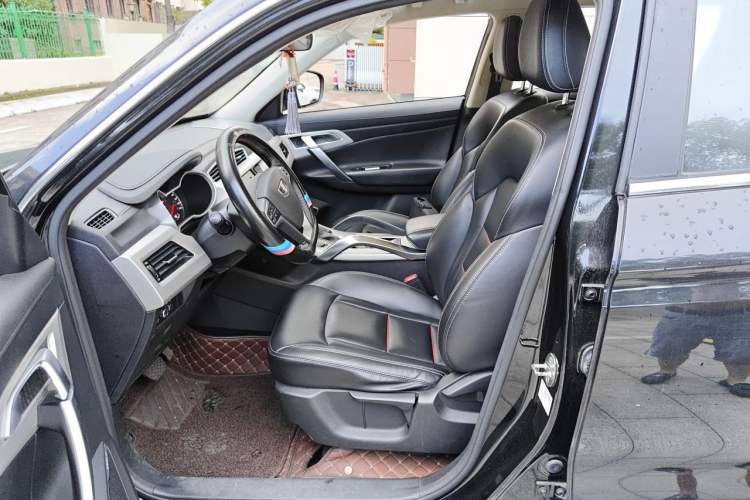 Used Geely Auto Emgrand X7 Sport 2018 1.8TD Automatic Two-Wheel Drive Smart Connect 4G Internet Edition Left Front Seat