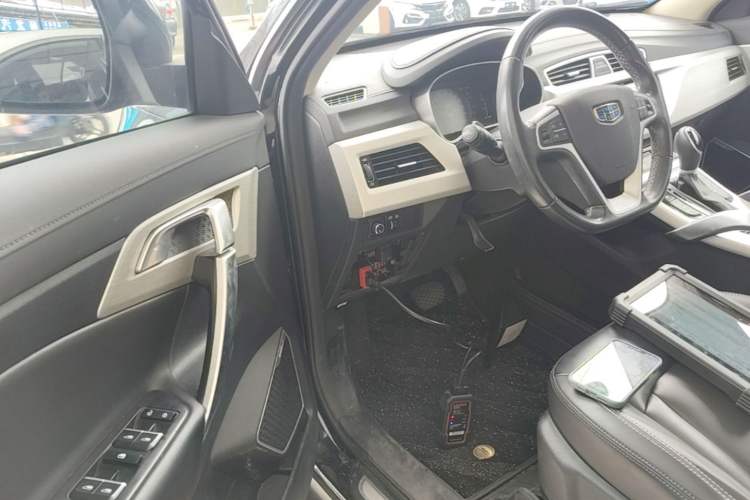 Used Geely Auto Emgrand X7 Sport 2018 1.8TD Automatic Two-Wheel Drive Smart Connect 4G Internet Edition Left Front Seat