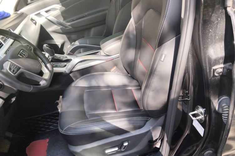 Used Geely Auto Emgrand X7 Sport 2018 1.8TD Automatic Two-Wheel Drive Smart Connect 4G Internet Edition Left Front Seat