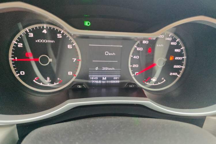 Used Geely Auto Emgrand X7 Sport 2018 2.0L Manual Two-Wheel Drive Zhiya Version Odometer Close Up