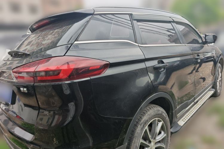 Used Geely Auto Emgrand X7 Sport 2018 1.8TD Automatic Two-Wheel Drive Smart 4G Connected Version Rear Right 45 Deg