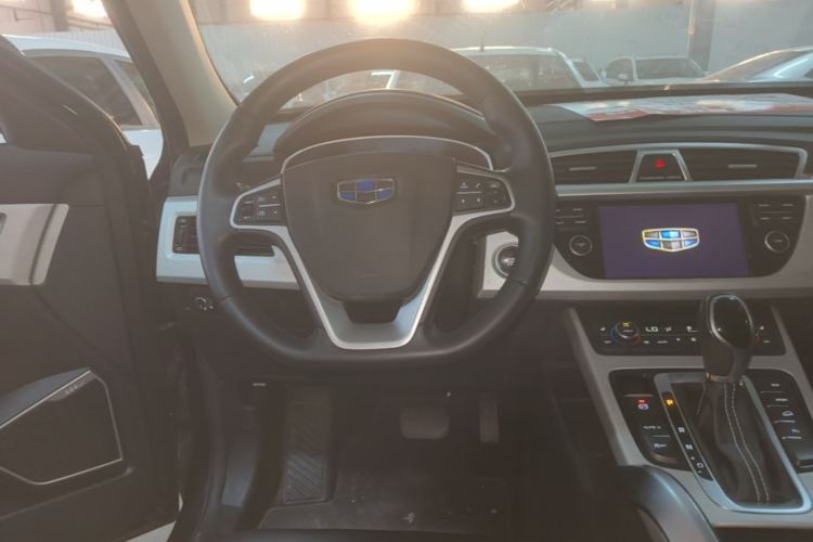 Used Geely Auto Emgrand X7 Sport 2018 1.8TD Automatic Two-Wheel Drive Smart Connect 4G Internet Edition Steering Wheel
