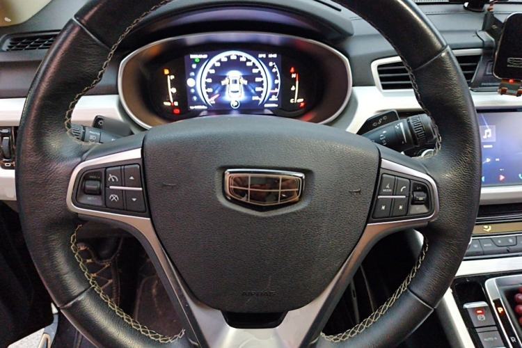 Used Geely Auto Emgrand X7 Sport 2018 1.8TD Automatic Two-Wheel Drive Smart Connect 4G Internet Edition Steering Wheel