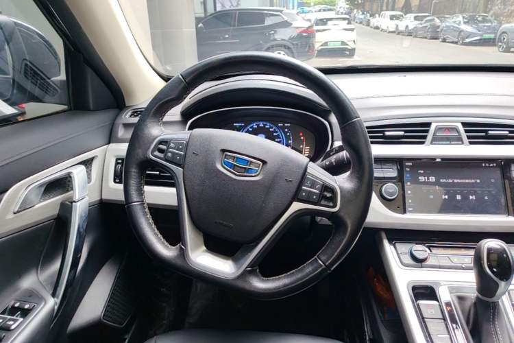 Used Geely Auto Emgrand X7 Sport 2018 1.8TD Automatic Two-Wheel Drive Smart Connect 4G Internet Edition Steering Wheel