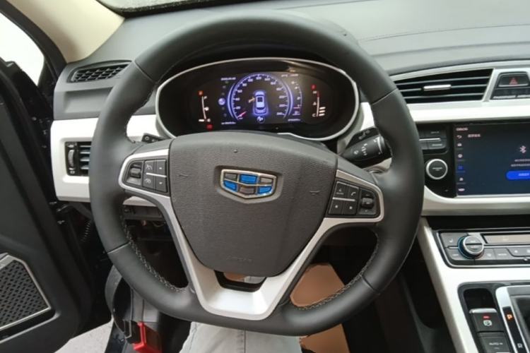 Used Geely Auto Emgrand X7 Sport 2018 1.8TD Automatic Two-Wheel Drive Smart Connect 4G Internet Edition Steering Wheel