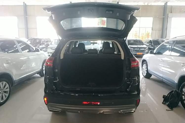 Used Geely Auto Emgrand X7 Sport 2018 1.8TD Automatic Two-Wheel Drive Smart Connect 4G Internet Edition Trunk