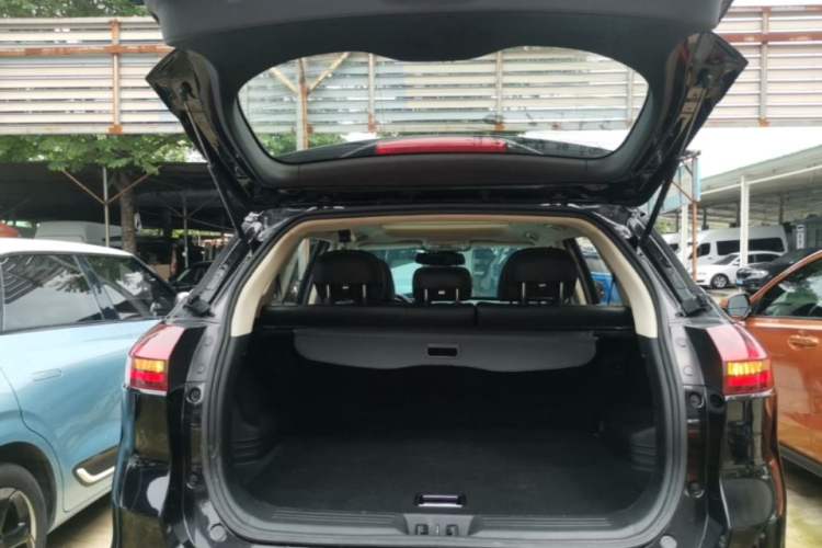 Used Geely Auto Emgrand X7 Sport 2018 1.8TD Automatic Two-Wheel Drive Smart 4G Connected Version Trunk