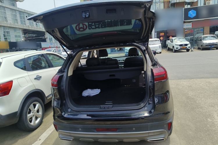 Used Geely Auto Emgrand X7 Sport 2018 1.8TD Automatic Two-Wheel Drive Smart Connect 4G Internet Edition Trunk