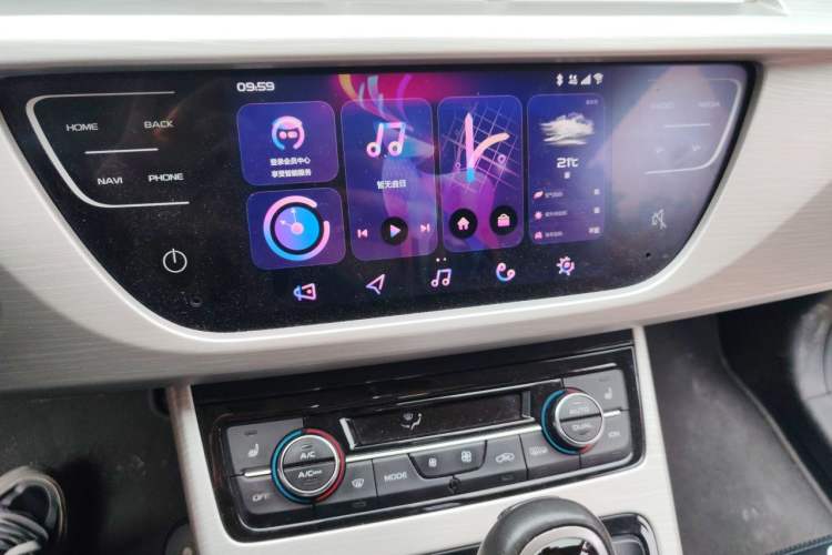 Used Geely Auto Emgrand X7 Sport 2018 1.8TD Automatic Two-Wheel Drive Smart 4G Connected Version Audio And AC Panel