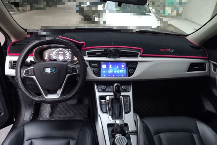 Used Geely Auto Emgrand X7 Sport 2018 1.8TD Automatic Two-Wheel Drive Smart Connect 4G Internet Edition Center Console