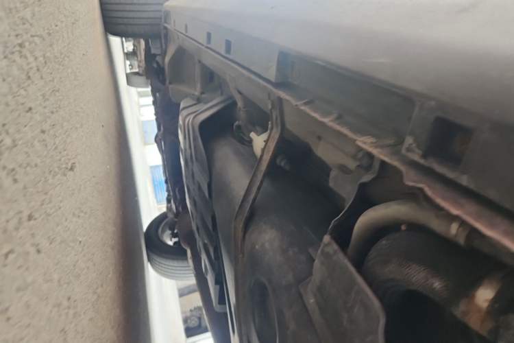Used Geely Auto Emgrand X7 Sport 2018 2.0L Manual Two-Wheel Drive Zhiya Version Chassis Rear Left
