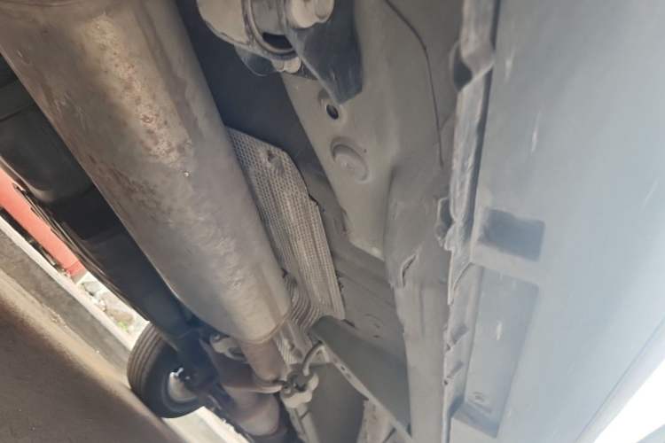 Used Geely Auto Emgrand X7 Sport 2018 2.0L Manual Two-Wheel Drive Zhiya Version Chassis Rear Right