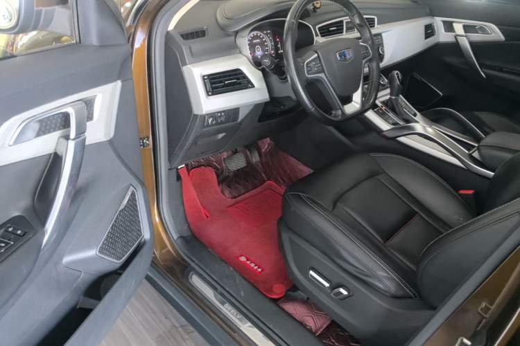 Used Geely Auto Emgrand X7 Sport 2018 1.8TD Automatic Two-Wheel Drive Smart Connect 4G Internet Edition Driver Seat