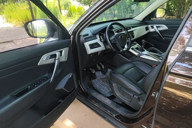 Used Geely Auto Emgrand X7 Sport 2018 2.0L Manual Two-Wheel Drive Zhiya Version Driver Seat