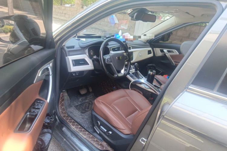 Used Geely Auto Emgrand X7 Sport 2018 1.8TD Automatic All-Wheel-Drive ZhiZun Model with 4G Connectivity Driver Seat