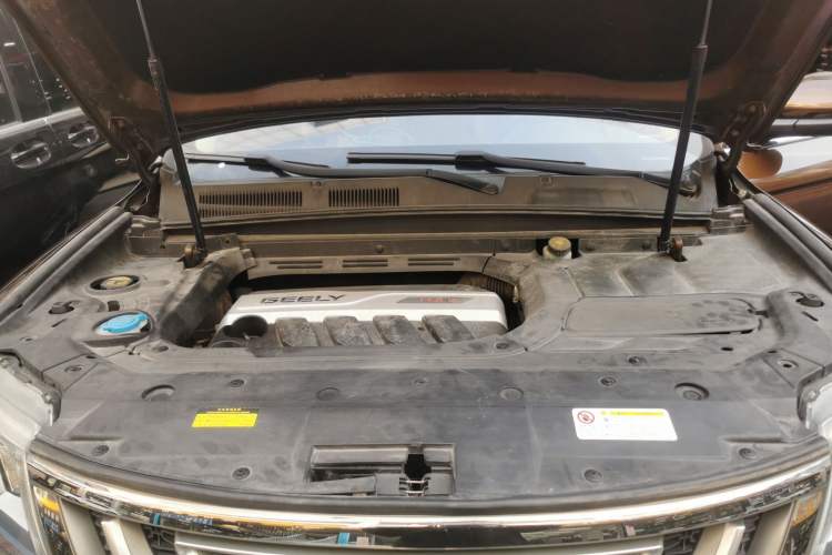 Used Geely Auto Emgrand X7 Sport 2018 1.8TD Automatic Two-Wheel Drive Zhiya Model Engine Bay