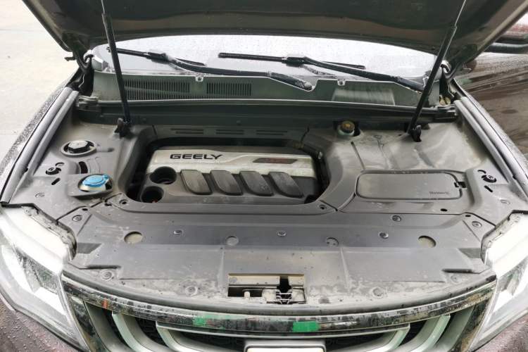 Used Geely Auto Emgrand X7 Sport 2018 1.8TD Automatic Two-Wheel Drive Zhiya Model Engine Bay