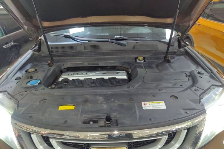 Used Geely Auto Emgrand X7 Sport 2018 1.8TD Automatic Two-Wheel Drive Smart Connect 4G Internet Edition Engine Bay