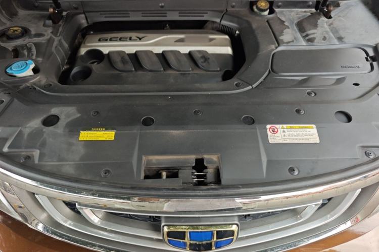 Used Geely Auto Emgrand X7 Sport 2018 1.8TD Automatic Two-Wheel Drive Smart Connect 4G Internet Edition Engine Bay