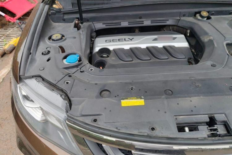 Used Geely Auto Emgrand X7 Sport 2018 1.8TD Automatic Two-Wheel Drive Smart 4G Connected Version Engine Bay Right
