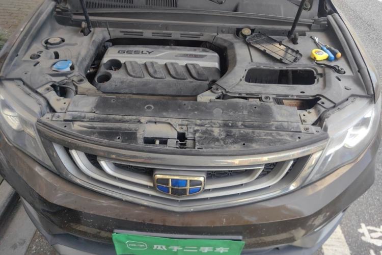 Used Geely Auto Emgrand X7 Sport 2018 1.8TD Automatic Two-Wheel Drive Smart Connect 4G Internet Edition Engine Bay
