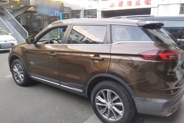 Used Geely Auto Emgrand X7 Sport 2018 1.8TD Automatic Two-Wheel Drive Zhiya Model Exterior 3