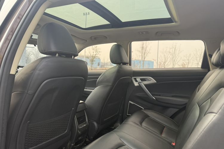 Used Geely Auto Emgrand X7 Sport 2018 1.8TD Automatic Two-Wheel Drive Zhiya Model Exterior 4