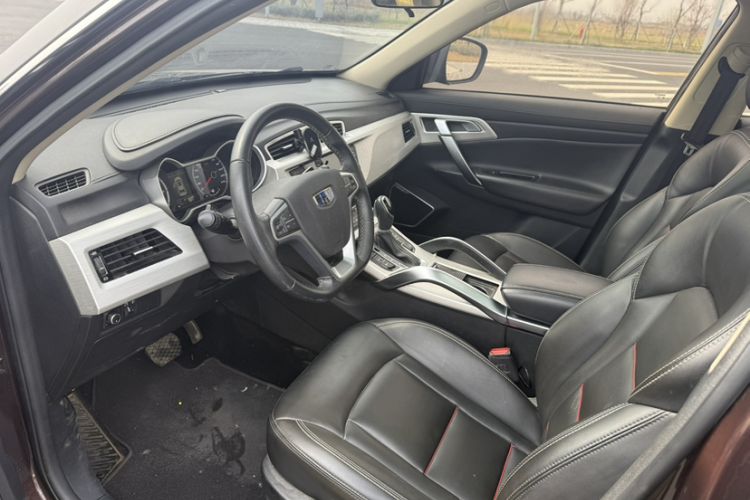 Used Geely Auto Emgrand X7 Sport 2018 1.8TD Automatic Two-Wheel Drive Zhiya Model Exterior 8