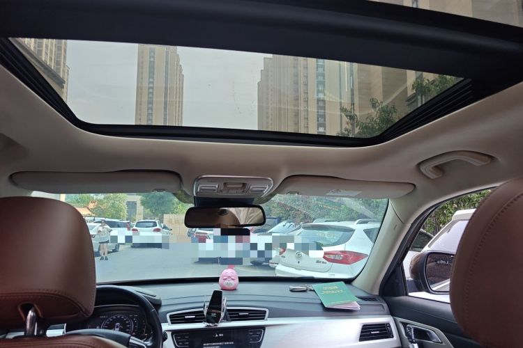 Used Geely Auto Emgrand X7 Sport 2018 1.8TD Automatic Two-Wheel Drive ZhiZun Model with 4G Connectivity Headliner