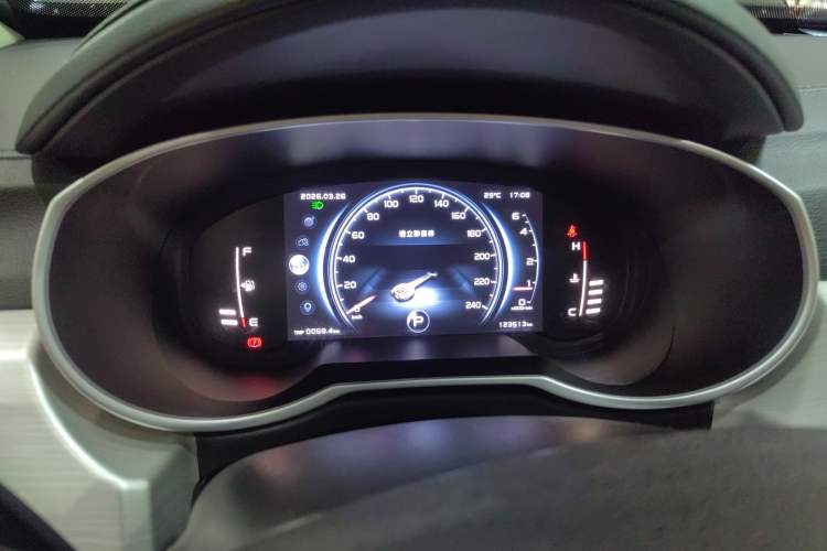 Used Geely Auto Emgrand X7 Sport 2018 1.8TD Automatic Two-Wheel Drive Smart Connect 4G Internet Edition Instrument Cluster