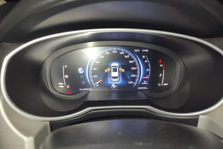 Used Geely Auto Emgrand X7 Sport 2018 1.8TD Automatic Two-Wheel Drive Smart Connect 4G Internet Edition Instrument Cluster