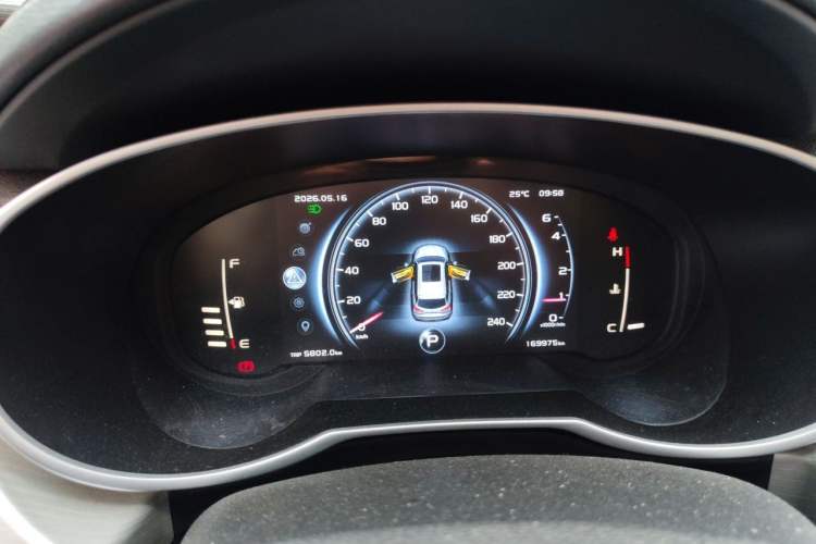 Used Geely Auto Emgrand X7 Sport 2018 1.8TD Automatic Two-Wheel Drive Smart 4G Connected Version Instrument Cluster