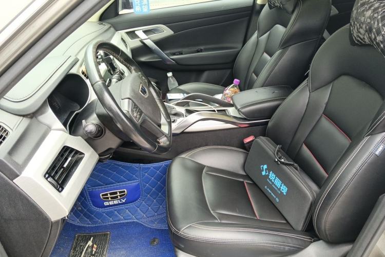 Used Geely Auto Emgrand X7 Sport 2018 1.8TD Automatic Two-Wheel Drive ZhiZun Model with 4G Connectivity Left Front Seat