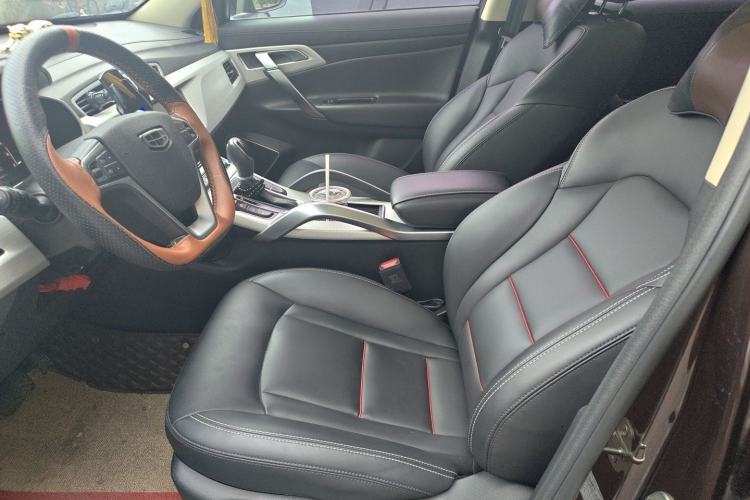 Used Geely Auto Emgrand X7 Sport 2018 1.8TD Automatic Two-Wheel Drive Smart Connect 4G Internet Edition Left Front Seat