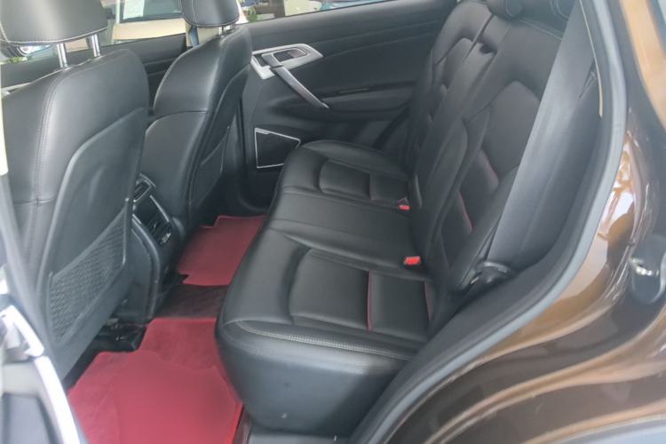 Used Geely Auto Emgrand X7 Sport 2018 1.8TD Automatic Two-Wheel Drive Smart Connect 4G Internet Edition Left Rear Seat