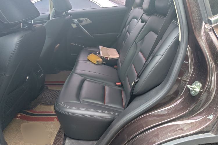 Used Geely Auto Emgrand X7 Sport 2018 1.8TD Automatic Two-Wheel Drive Smart Connect 4G Internet Edition Left Rear Seat
