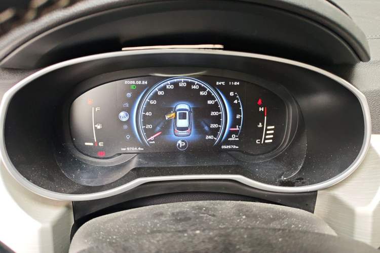 Used Geely Auto Emgrand X7 Sport 2018 1.8TD Automatic Two-Wheel Drive Smart Connect 4G Internet Edition Odometer Close Up