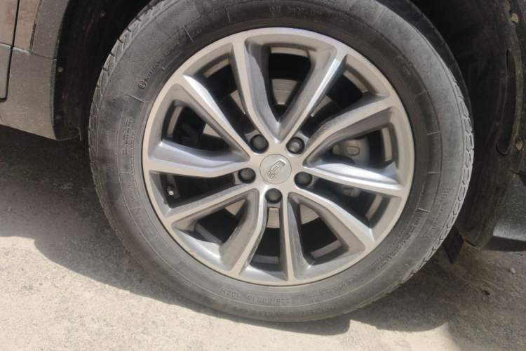 Used Geely Auto Emgrand X7 Sport 2018 2.0L Manual Two-Wheel Drive Zhiya Version Right Front Wheel Hub