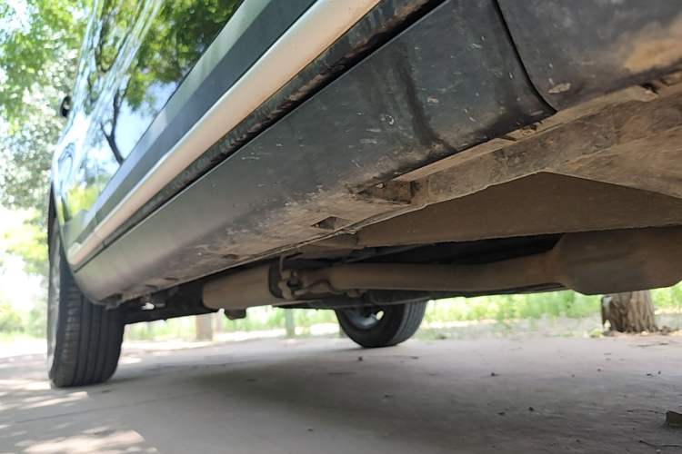 Used Geely Auto Emgrand X7 Sport 2018 2.0L Manual Two-Wheel Drive Zhiya Version Right Side Sill